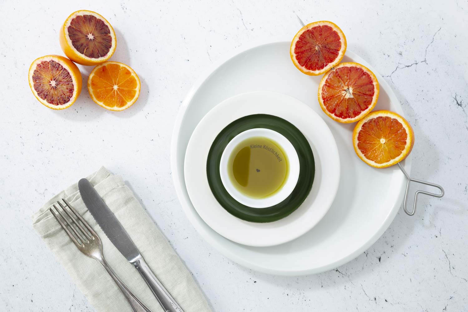 Flatlay-rezeptbild-mit-orange-und-oel